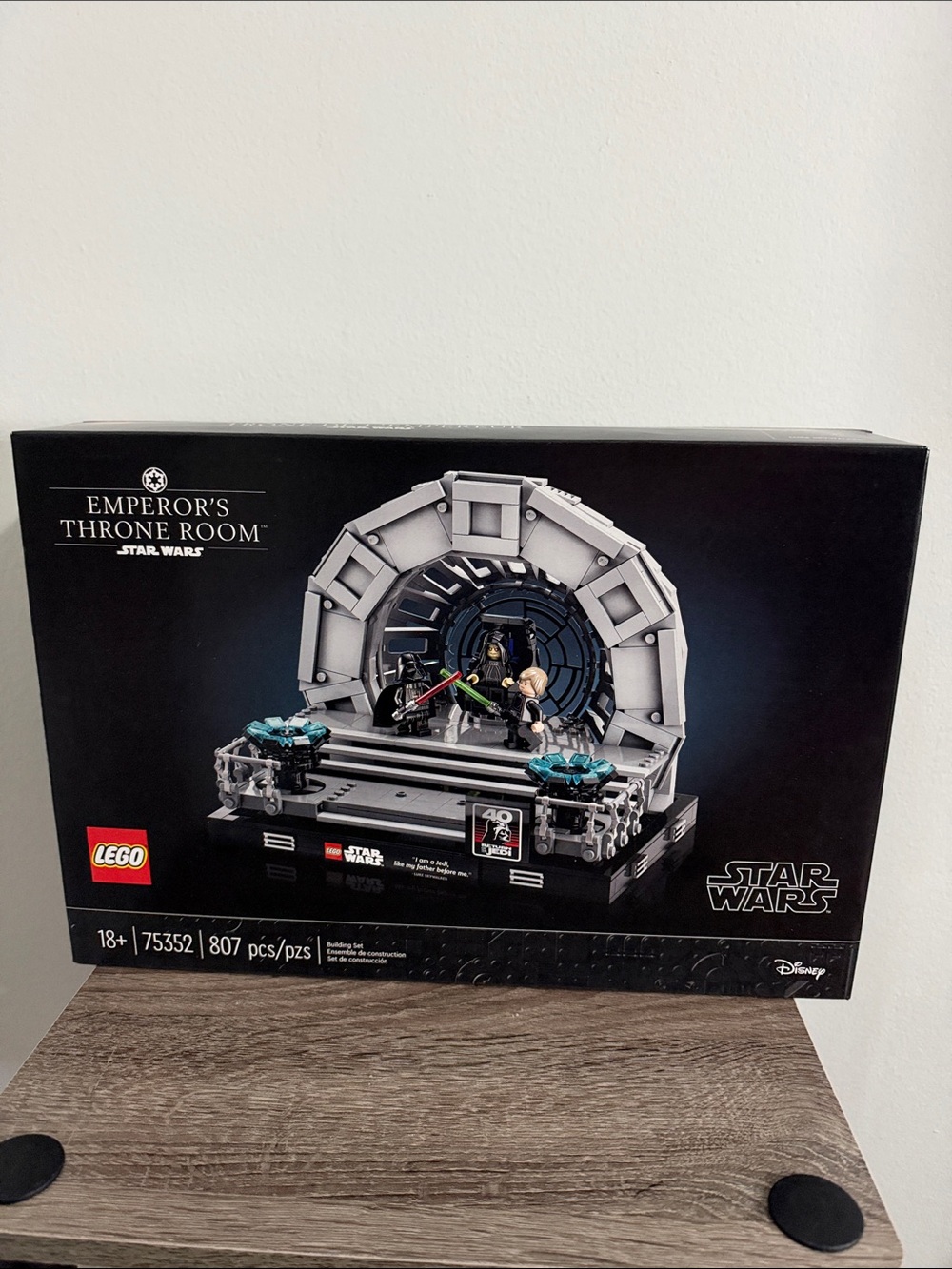 Lego 75352 Star Wars Emperor’s Throne Room Diorama NWT NIB